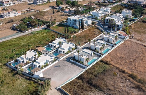 Petaloudes Villa | Salty Sun Luxury Villa 5