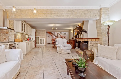 Spartylas House | San Elias House