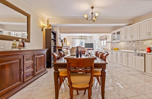 Spartylas House | San Elias House