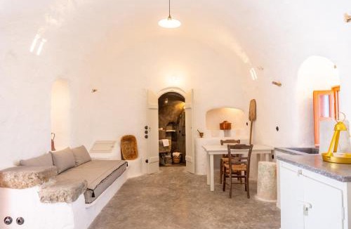 Therasia Hotel | Santa Irini Retreat