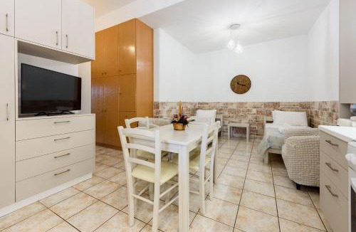 Aliki Apartment | Sea Breeze Studios Paros III