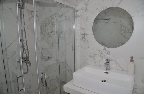 Old Quarter House | Sea breeze Townhouse