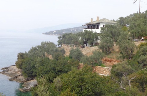 Milina Apartment | Sea Front