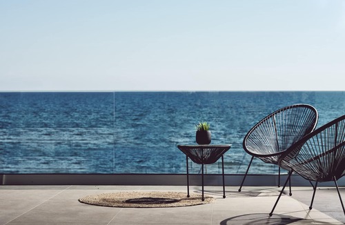 Neromilos Villa | Sea Front LaMer Villa,Luxury Retreat & Heated Pool