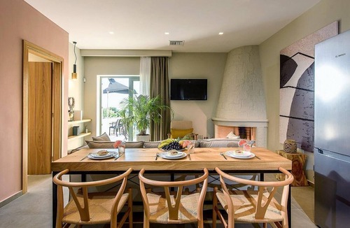 Agkisaras Villa | Sea View 3 bedroom villa with a heated pool
