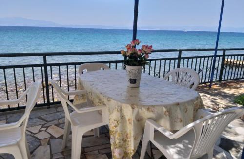 Megalos Prinos House | Sea View Bungalows