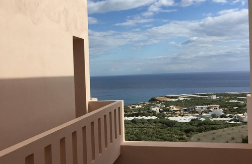 Ferma Apartment | Sea view, close to the beach, well-kept, cozy, newly furnished and renovated