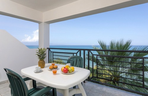 Alykes Apartment | Sea View Hotel -Sea View Studio 2+2 guests