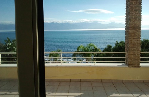 Petalidi Apartment | Seafront Apartment in Villa. Top floor. Spectacular view; watch and hear the sea