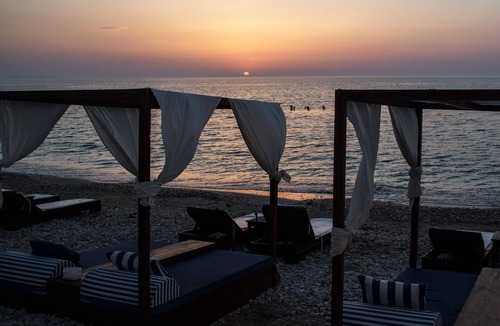 Acharavi Apartment | Seafront family Apartments within huge lawn grounds close to the resort center!
