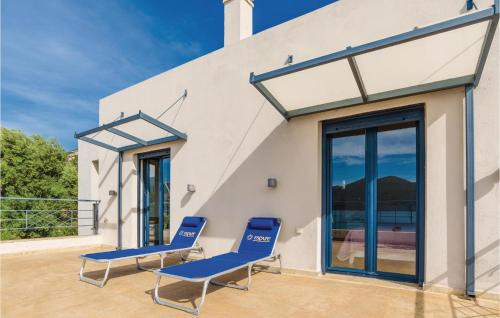 Skroponeria House | Seafront Holiday Villa
