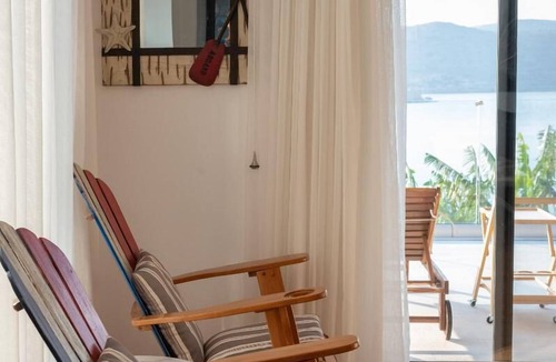 Kounelion Villa | Seafront Villa with a heated pool Unique location