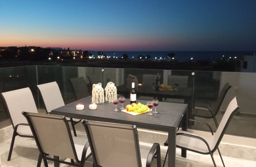 Analipsi Apartment | Seaside luxury apartment