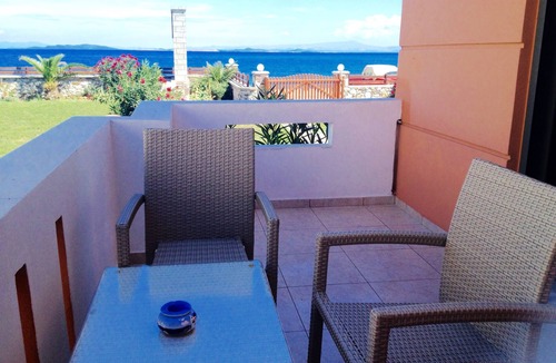 Skala Neon Kidonion Villa | Seaside Villa, 2 bedrooms, Lesbos Island Greece