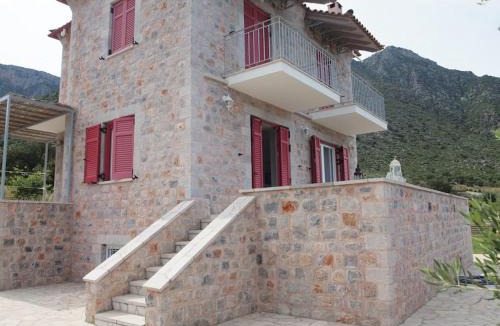 Poulithra Villa | Seaview lovely Villa