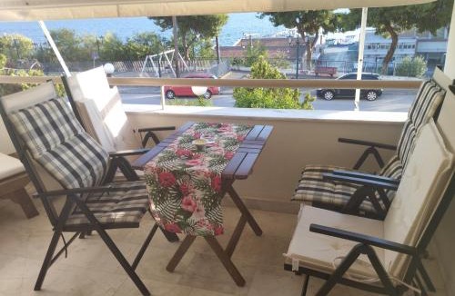 Nea Michaniona Apartment | Seaview to Olympus, sunny, cosy apartment