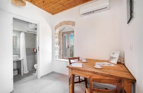 Kouses Apartment | Serenity Courtyard village apartment