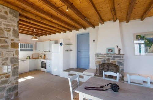 Ramos Villa | Serifos Villa B