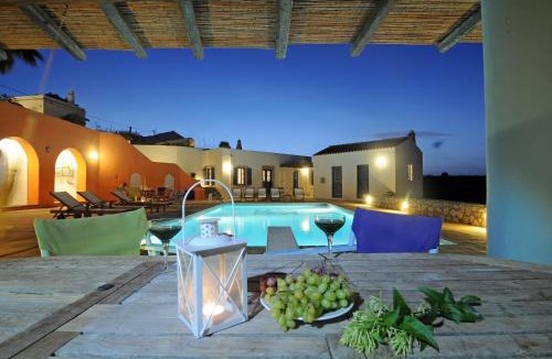 Perlegianika House | Sfendoni House