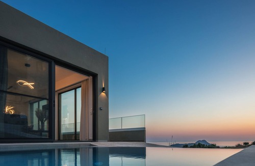 Agios Vasileios Villa | Sigma Villa, Private Heated Swimming Pool Garden, Panoramic Sunset