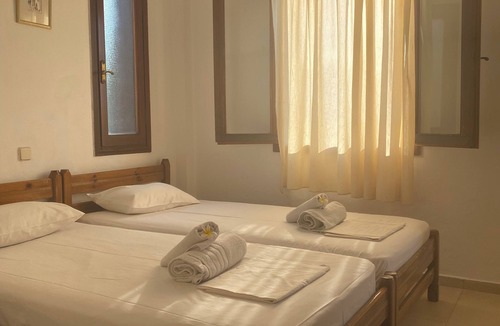 Koutouloufari Hotel | Sirocco Apartments
