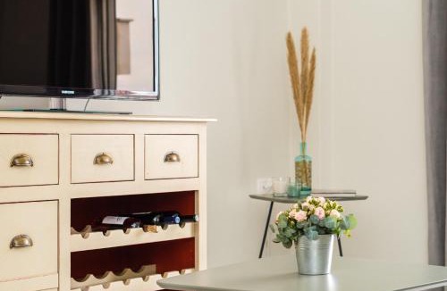 Kiato Apartment | Sissy apartment