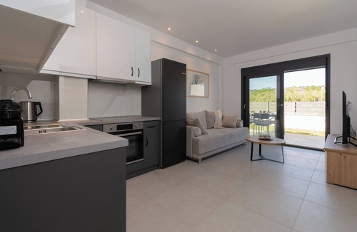 Nikita Apartment | SithoniaRS Ground Floor Gem in Nikiti