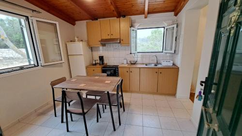 Spartia Apartment | Sofia apartments Kefalonia