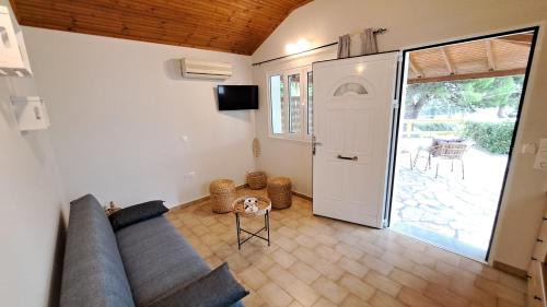 Spartia Apartment | Sofia apartments Kefalonia