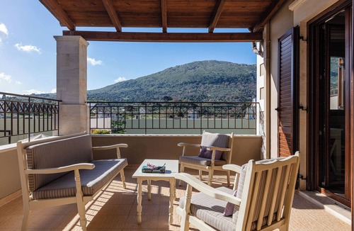 Chromonastiri Villa | "Sokaki" villa, charming rustic 4 bedroom villa .