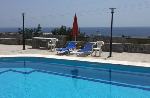 Koutsounari Apartment | Southern Crete, Filoxenia Villa, is a group of ten holiday apartments