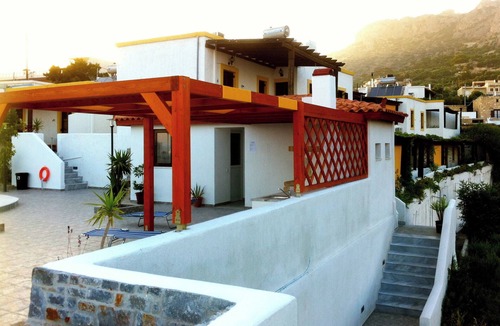 Koutsounari Apartment | Southern Crete, Filoxenia Villa, is a group of ten holiday apartments