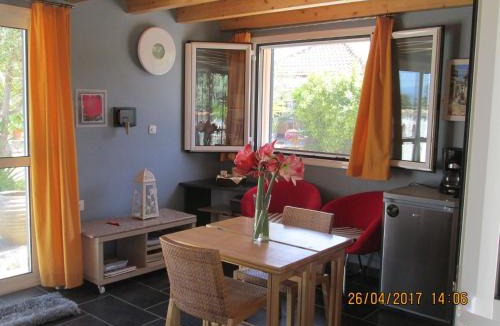 Messini House | Spacious chalet on a plot of 4000m2 with fruit trees near the beach in Messinia