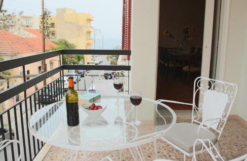 Halepa Apartment | Spacious townhouse close to Chania center