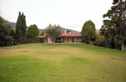 Chalcis House | special vacation home with Evia island landscapes. 5 min walk the beach