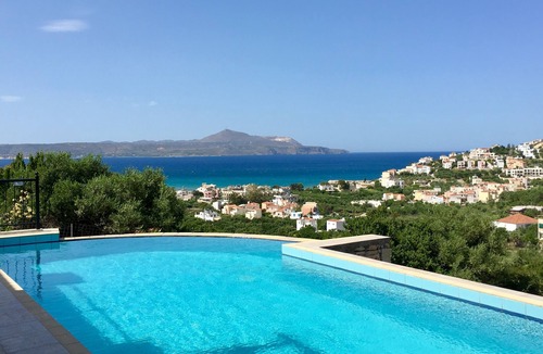 Almyrida Villa | Spectacular sea view-Private Pool-Unlimited WiFi-Walking Distance to Beach