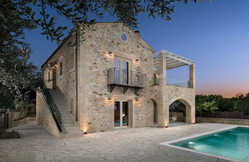 Pervolakia Villa | Stone-Built Private villa, with Pool and Terraces!