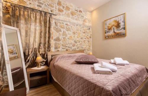 Polichrono House | Stone House Dimitra