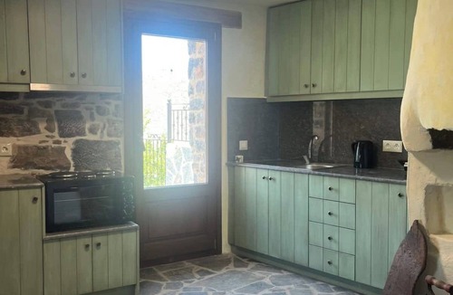 Olympi House | Stone Olympoi Lodge 2 - Chios Cozy Hideaway