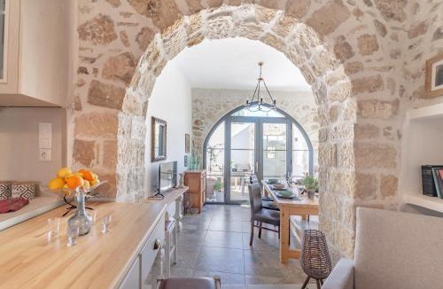 Vori House | Stonehouse South Crete