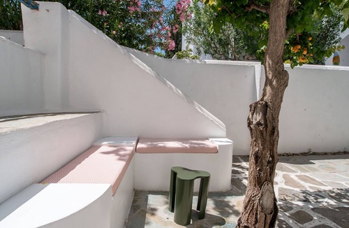 Paros Apartment | Studio Apartment '2' with Private Terrace, Wi-Fi and Air Conditioning