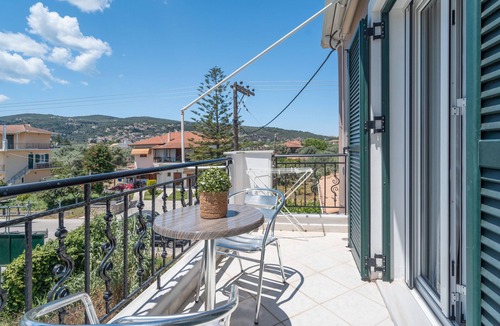 Kalligoni Apartment | Studio Apartment 'Alexandros 3 Guests' with Mountain View, Wi-Fi and Air Conditioning