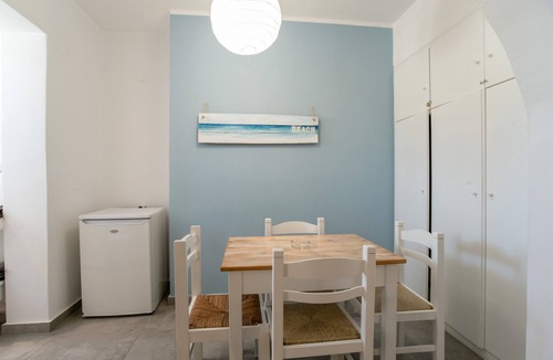 Paros Apartment | Studio Apartment "Livadia Seaside 1" near Beach with 2 Shared Terraces & Wi-Fi