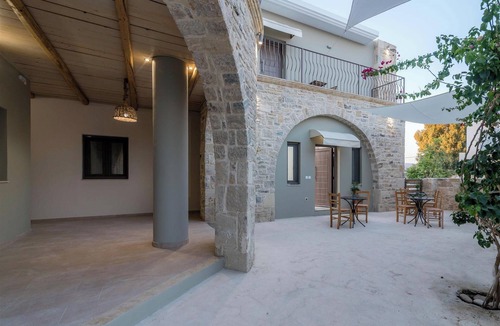 Petrokefalion Apartment | Studio Diosmos