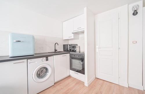 Porte-Saint-Martin Apartment | Studio Paris Centre - Republique