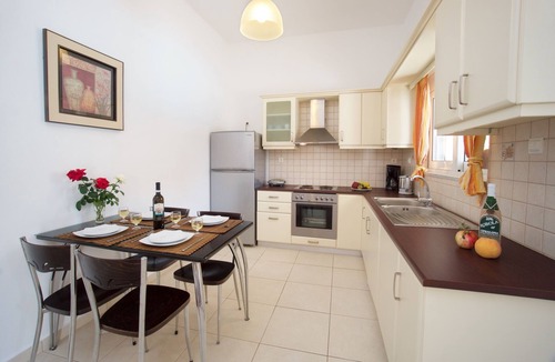 Karavomylos House | Studios Diamanto