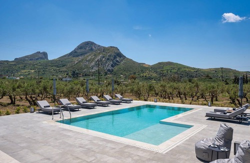 Lefkogeia Villa | Stunning Chania Villa | 4 Bedrooms |.