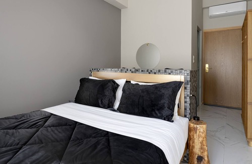 Rethymno House | Stylish Double Room with Balcony