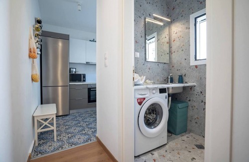 Omonia Apartment | Stylish Metaxourgio 3 pers apart by MPS