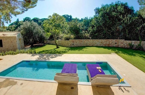 Leivathos Villa | Stylish Romantic Retreat, A/C, 2 Private Pools, Garden with Ancient Trees & Sea Views - Near Spartia